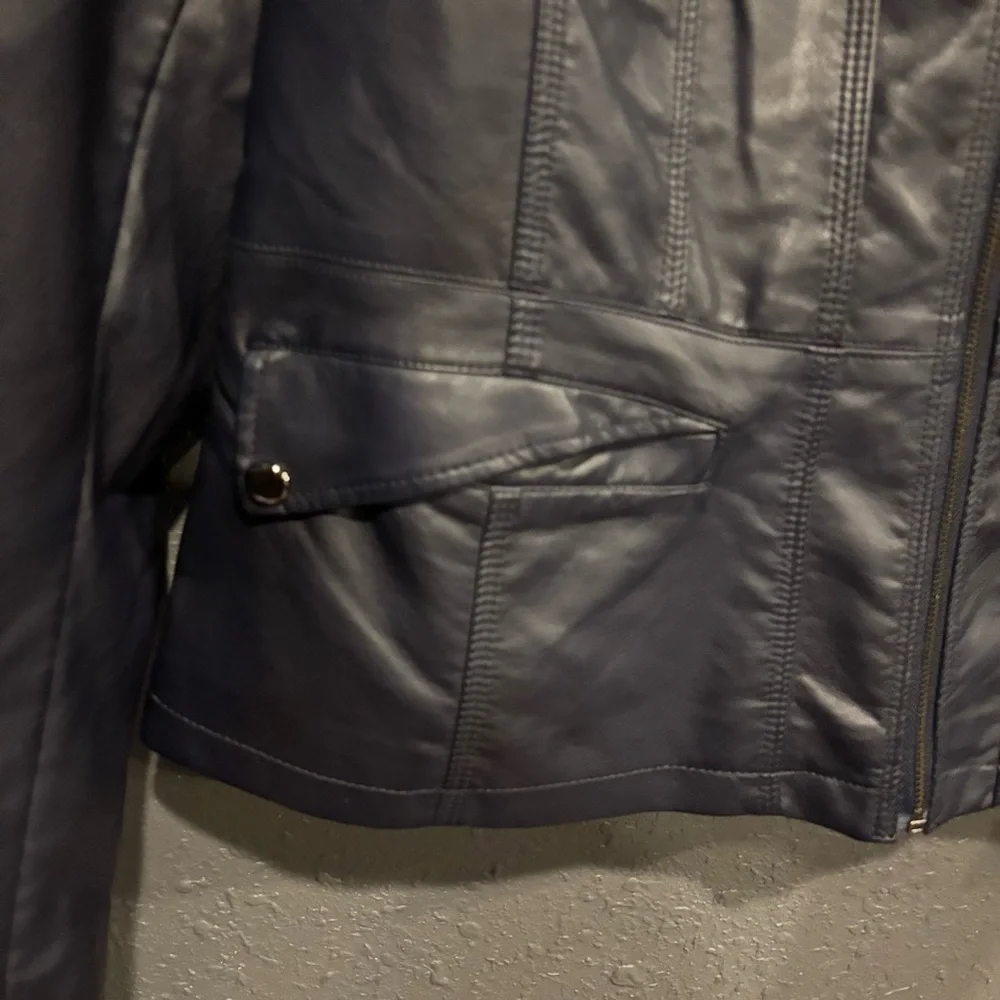 Women’s Roz & Ali Faux Leather Jacket - Picture 2 of 6